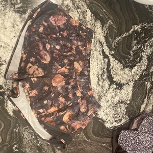 Hotty Hot Shorts 2.5”